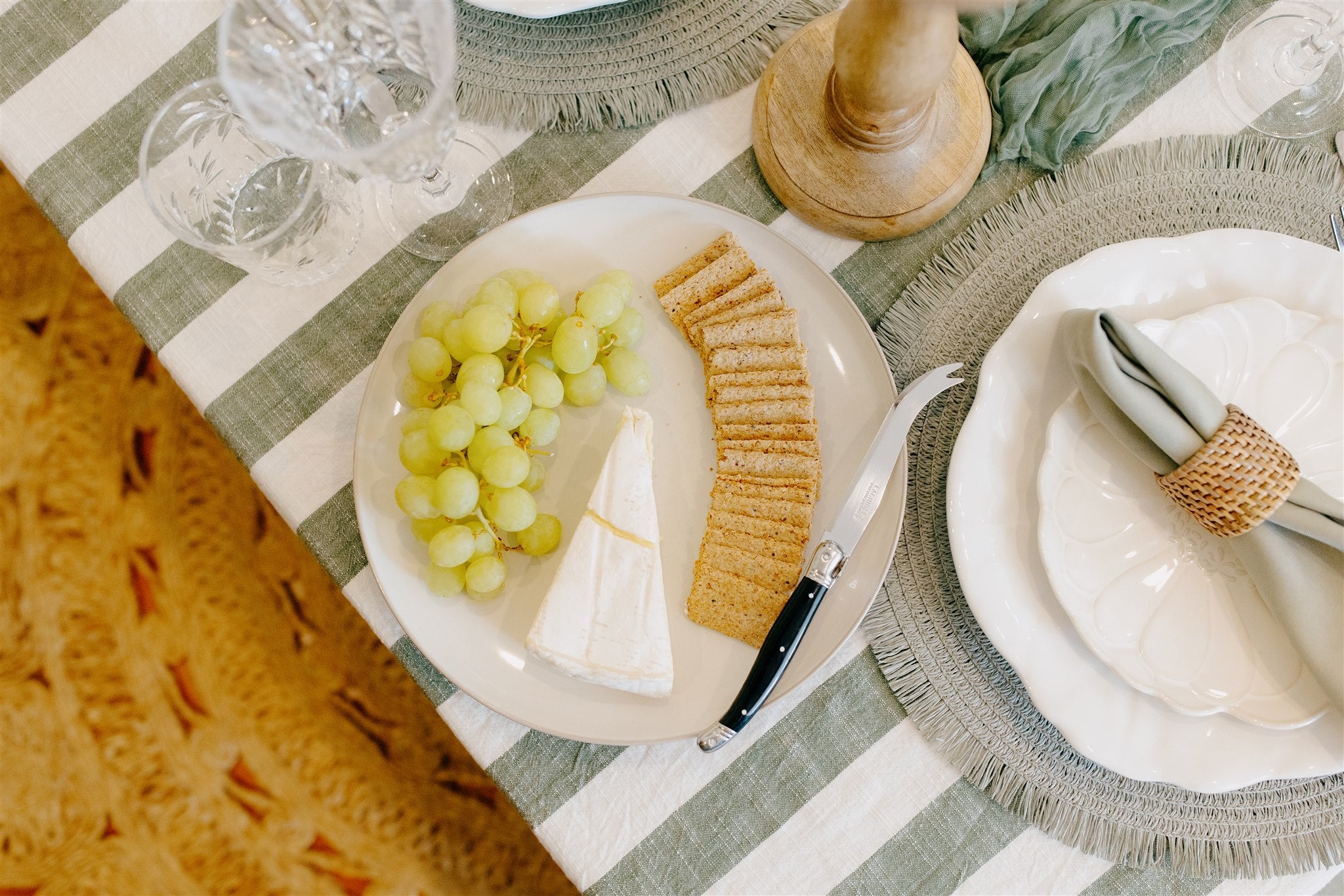 Luxury picnics Wellington DIY picnics sage green beauty